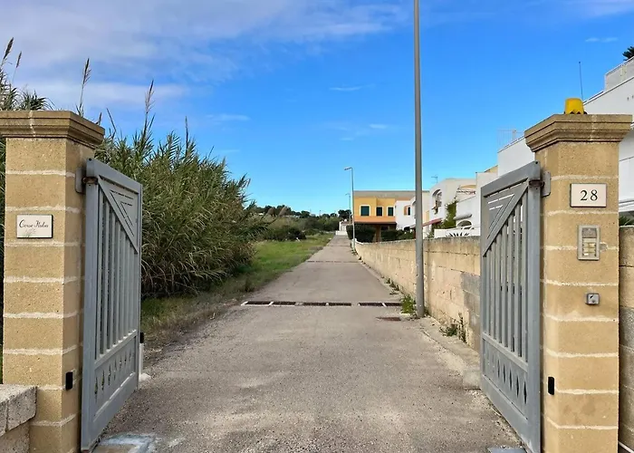 Yellow Beachfront House 60 M By Salento Prime